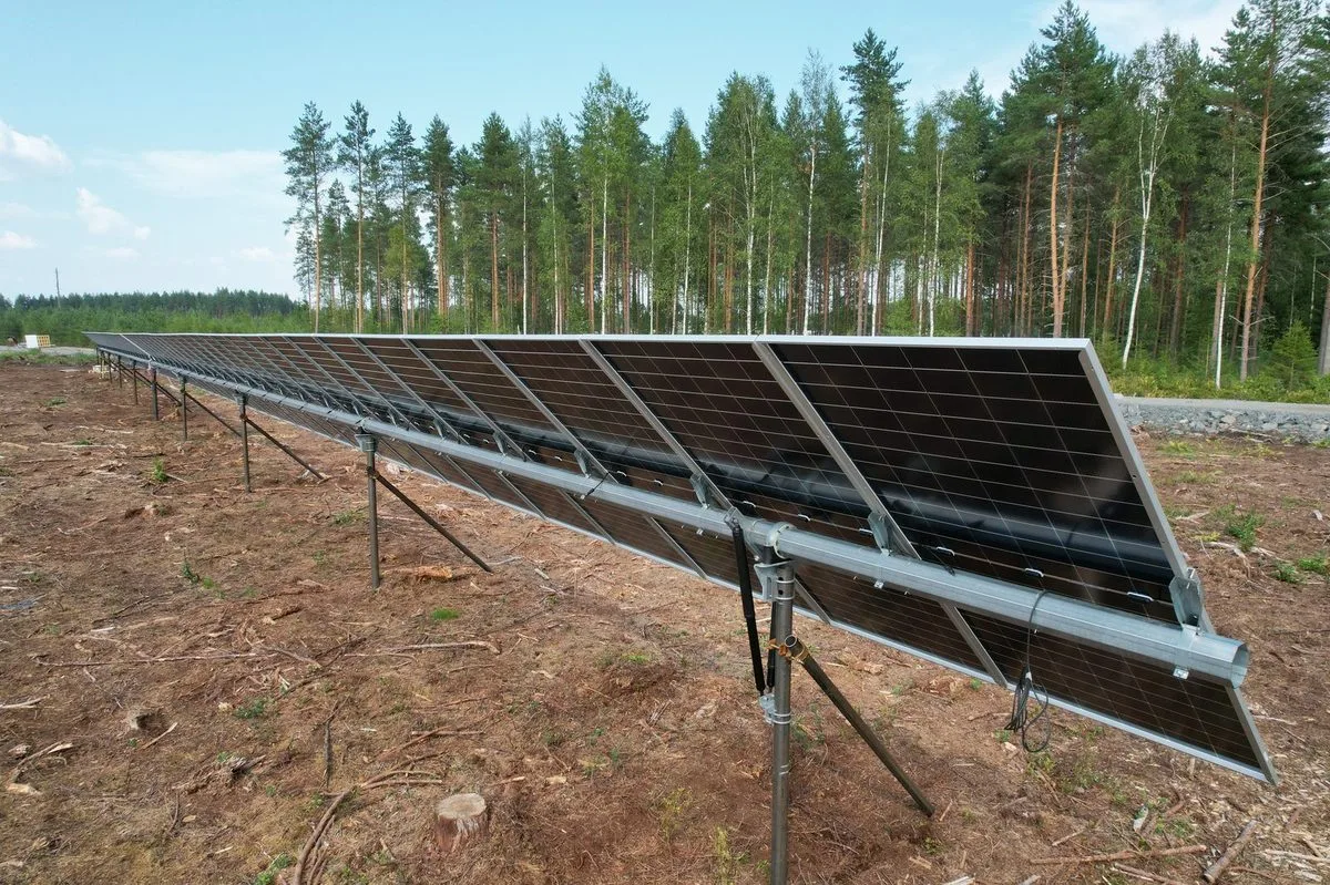Instal·lació de fonamentació per a parc solar per Helicasol
